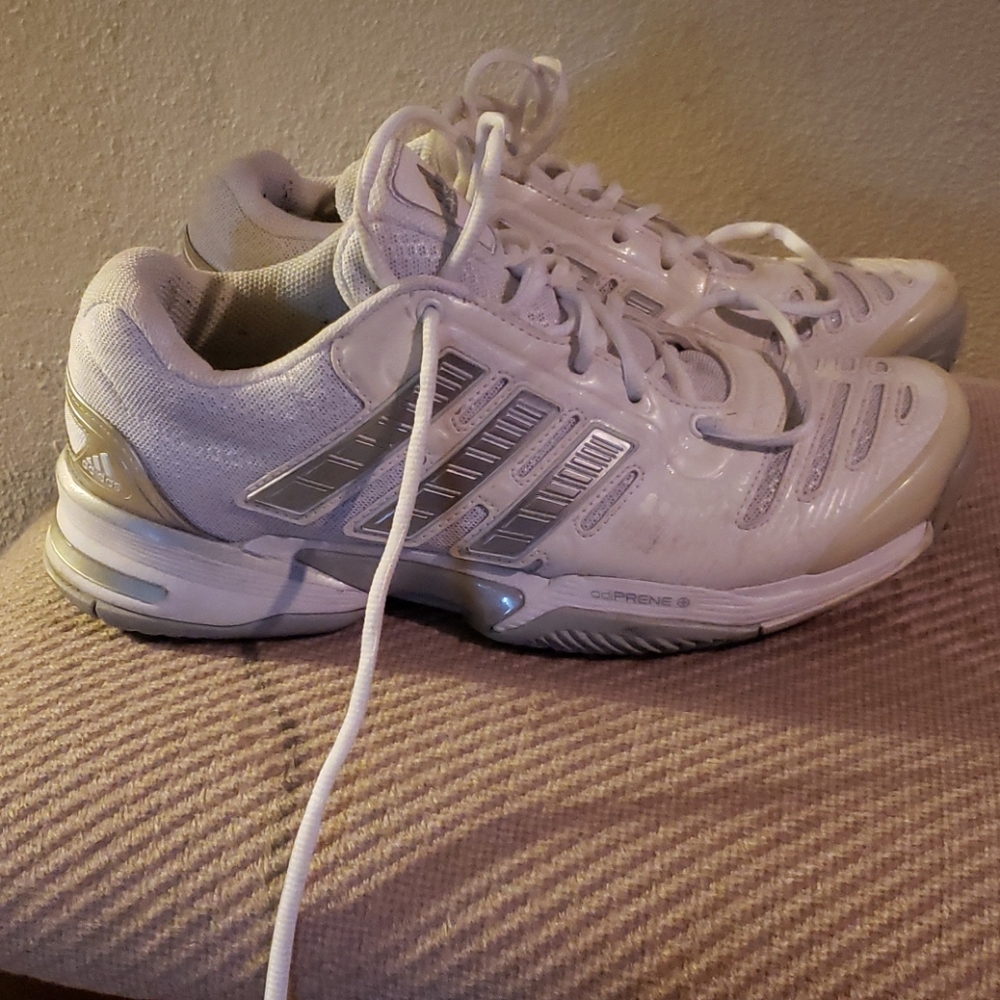 Womens Adidas white leather athletic shoes. Sz 9